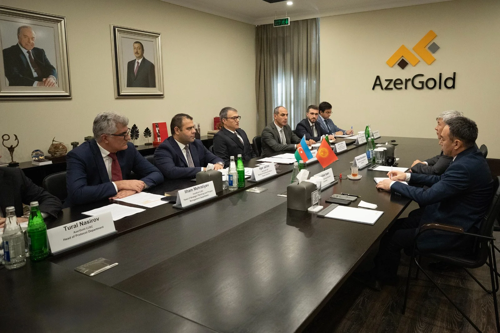 Zakir İbrahimov Qırğız Respublikasının ölkəmizdəki səfiri ilə görüşüb