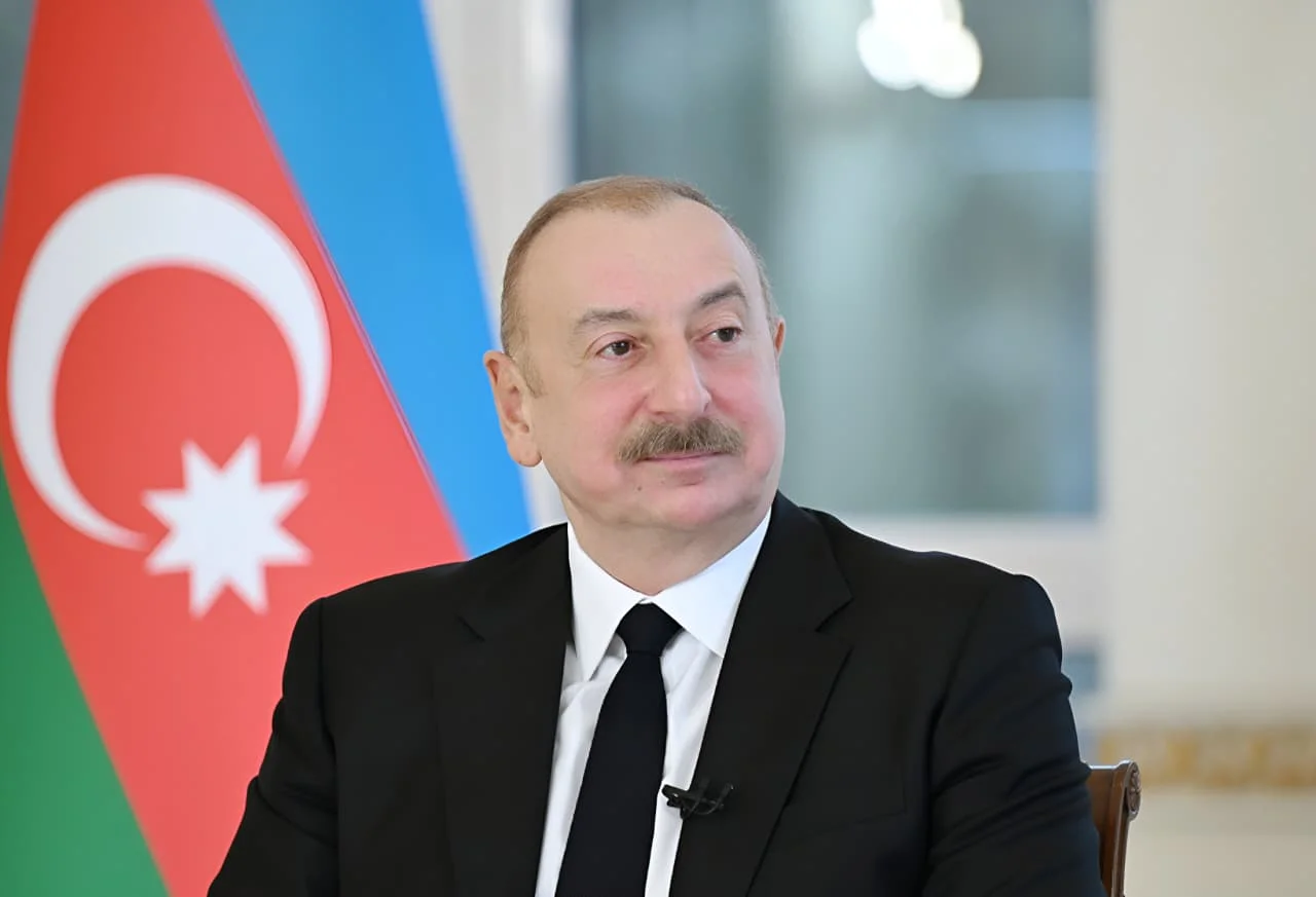 Prezident İlham Əliyev "Suverenliyin keşiyində: Konsitutisiyada prokurorluğun statusu" dəyirmi masa formatında keçirilən beynəlxalq konfransın iştirakçılarına müraciət ünvanlayıb.