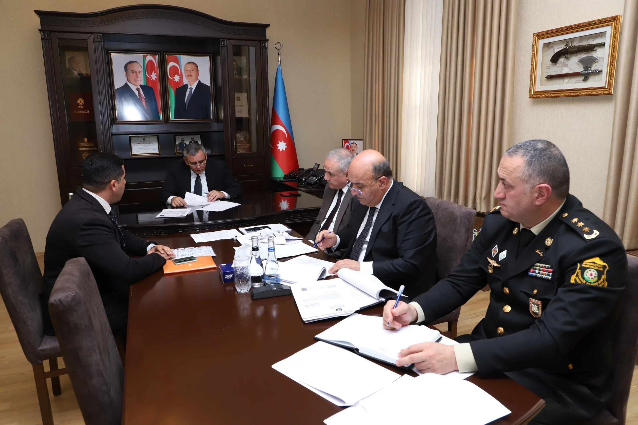 Mürsəl İbrahimov Naxçıvanda vətəndaşların problemlərini dinlədi
