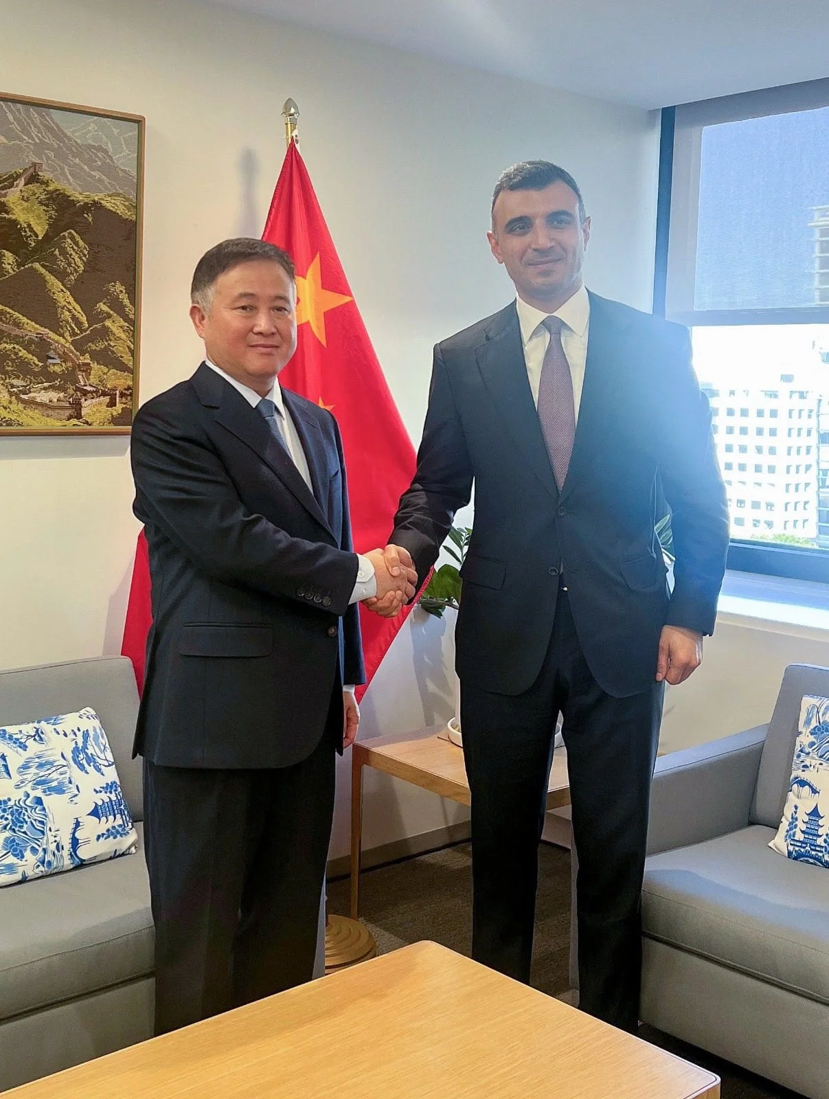 Vaşinqtonda Dünya Bankı və BVF Toplantıları Çərçivəsində Çin Xalq Bankının Sədri Pan Qonşenqlə İkitərəfli Əməkdaşlığın Genişləndirilməsi Müzakirə Olundu