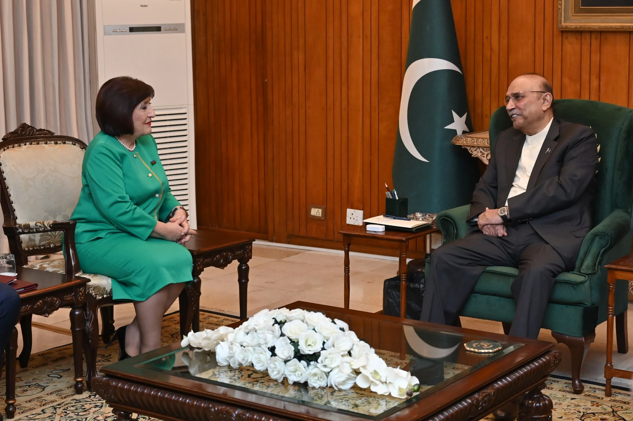 Pakistan Prezidenti Asif Zardari Milli Məclisin sədri Sahibə Qafarova və  Türkiyə Böyük Millət Məclisinin sədri Numan Kurtulmuşu qəbul edib