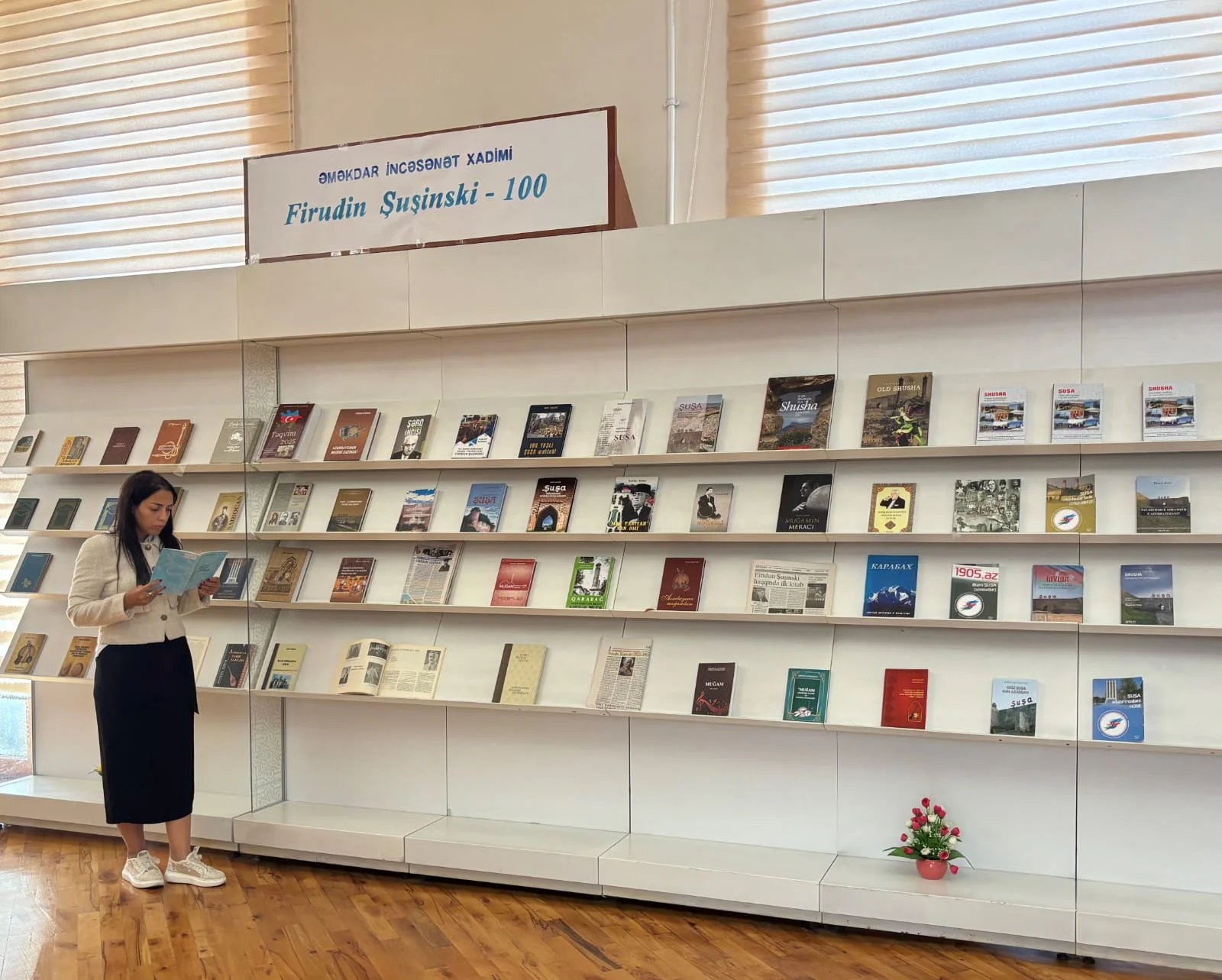 Milli Kitabxanada “Əməkdar incəsənət xadimi Firudin Şuşinski -100” adlı ənənəvi kitab sərgisi açılıb