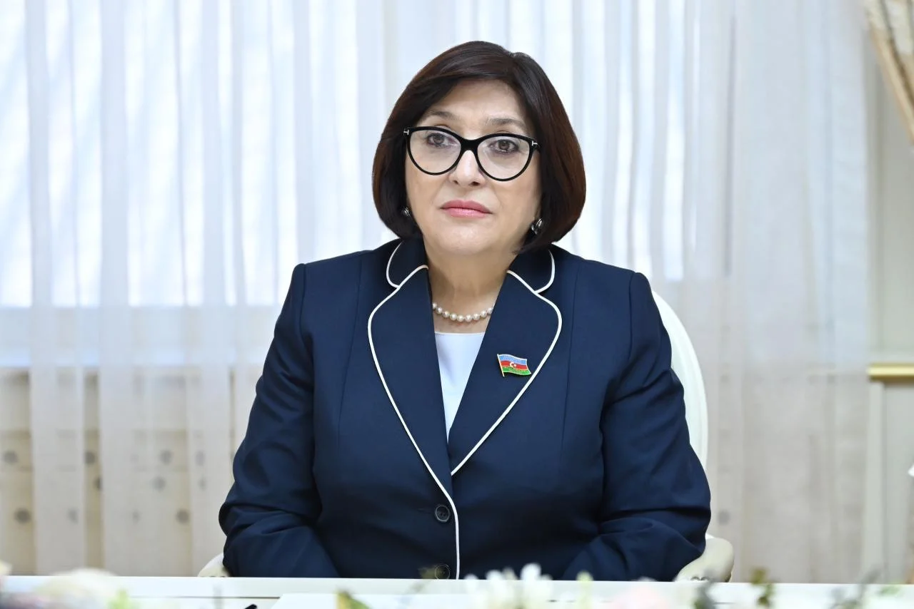 Milli Məclisin sədri Sahibə Qafarova Kamboca Milli Assambleyası sədrinin müavini ilə görüşüb Milli Məclisin sədri Sahibə Qafarova Kamboca Milli Assambleyası sədrinin müavini ilə görüşüb