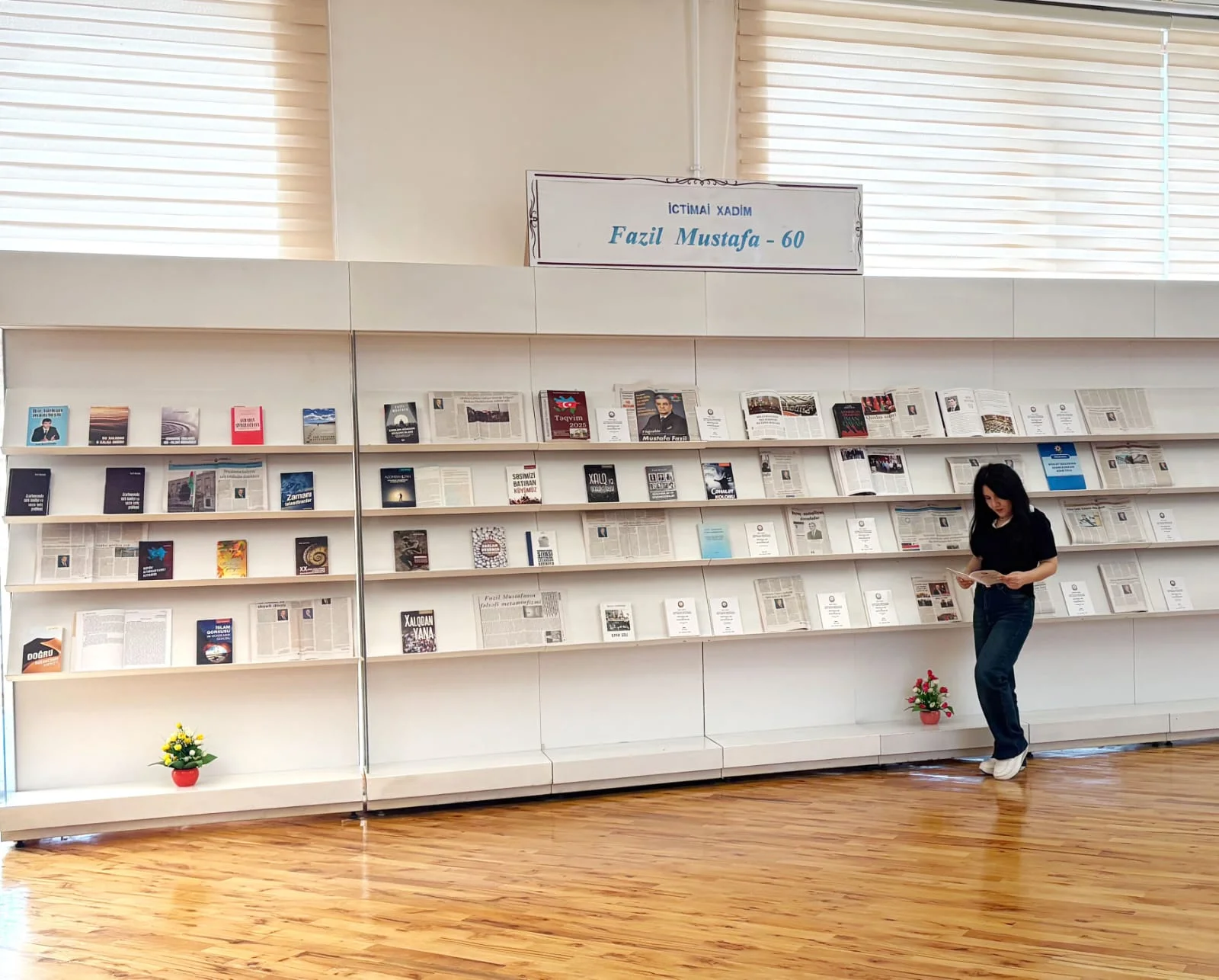 Milli Kitabxanada “İctimai xadim Fazil Mustafa – 60” adlı ənənəvi kitab sərgisi açılıb