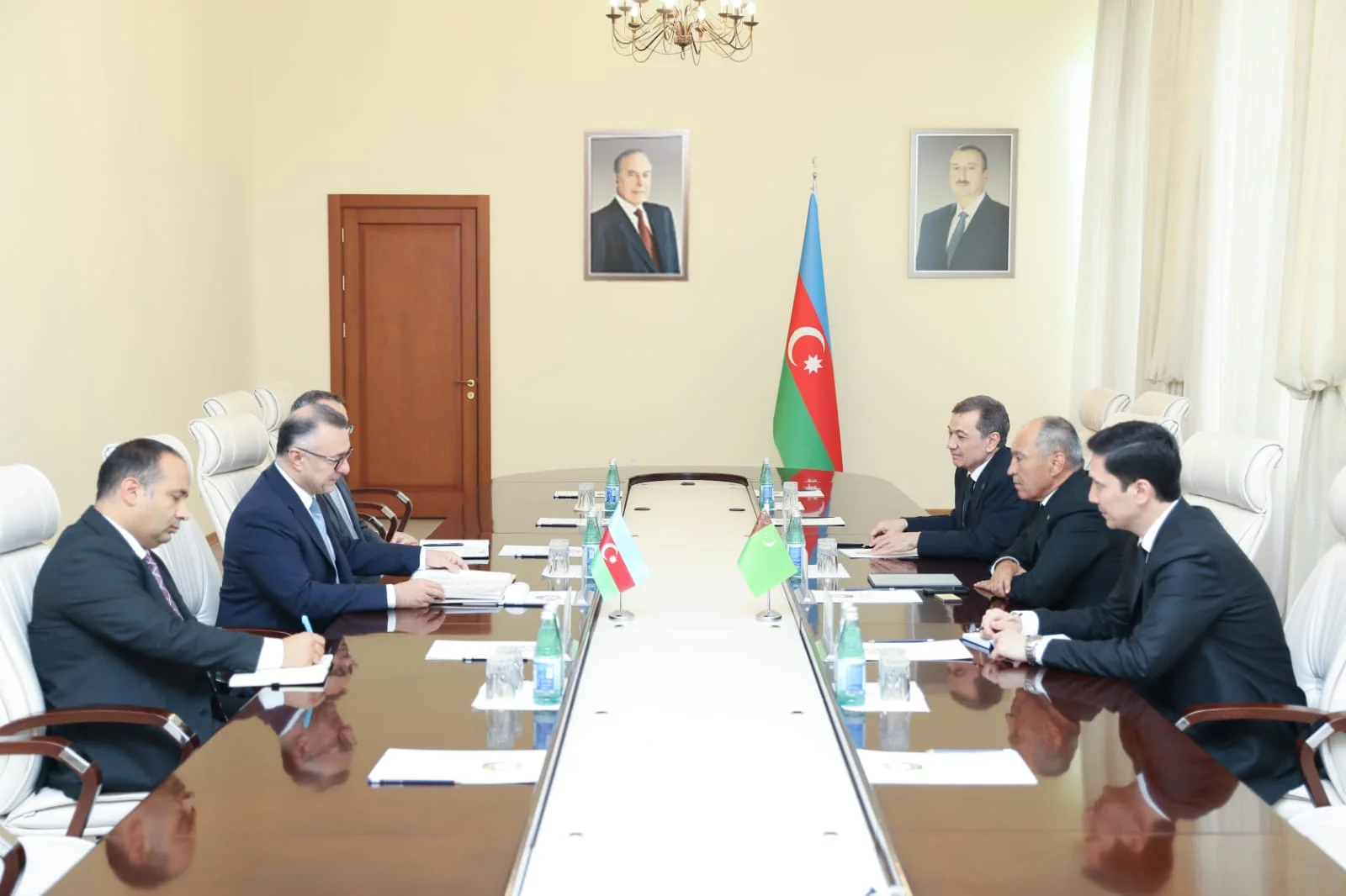 Səhiyyə Nazirliyində Türkmənistanın nümayəndə heyəti ilə görüş keçirilib