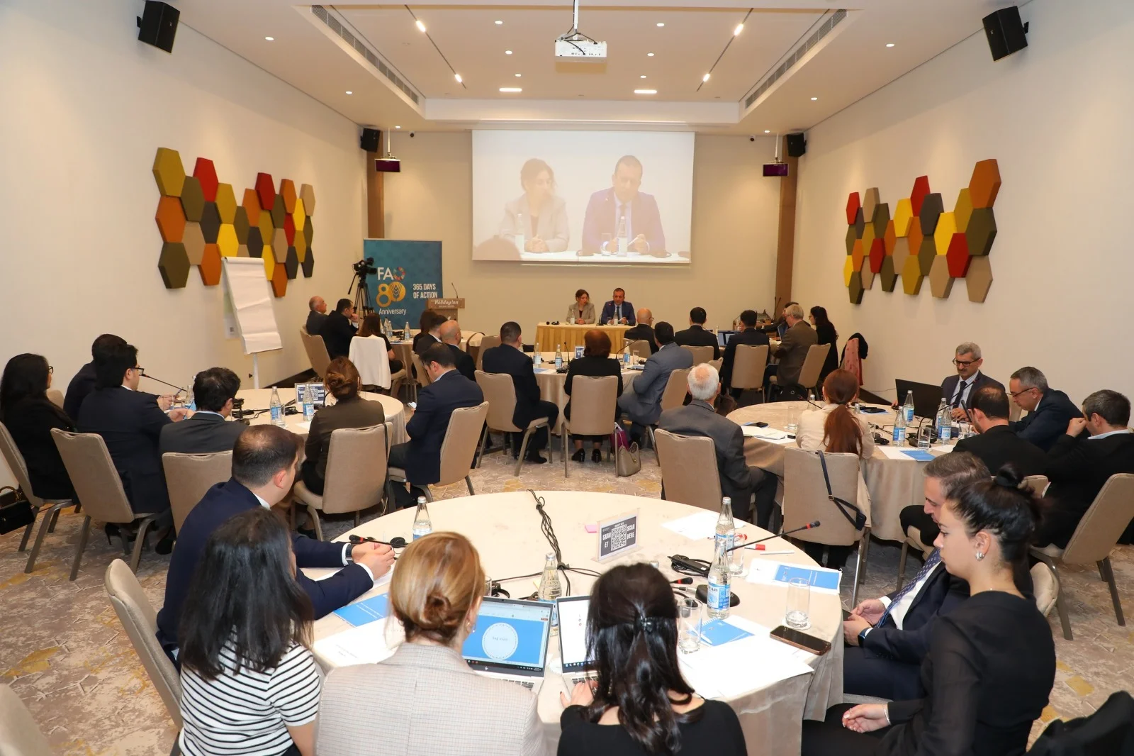 “Bazarda rəqabətliliyin artırılması üçün kənd təsərrüfatı kooperativlərinin təşviqi” mövzusunda təlim sessiyaları və seminarlar keçirilib