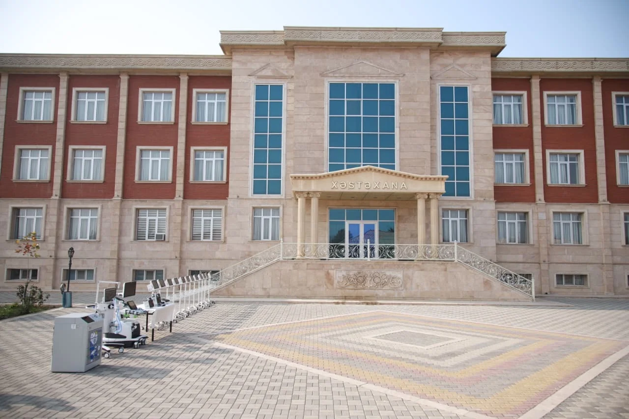 Babək Rayon Mərkəzi Xəstəxanasına Müasir Tibbi Avadanlıqlar Təhvil Verilib