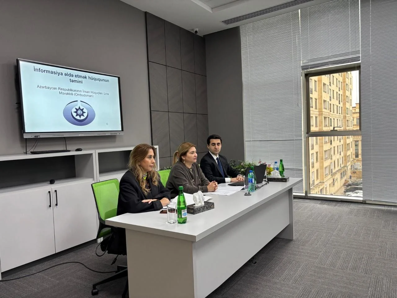 ƏƏSMN-nin tabeliyində Dövlət Tibbi-Sosial Ekspertiza və Reabilitasiya Agentliyinin vəzifəli şəxsləri üçün “İnformasiya əldə etmək hüququnun müdafiəsi” mövzusunda növbəti təlim keçirilib