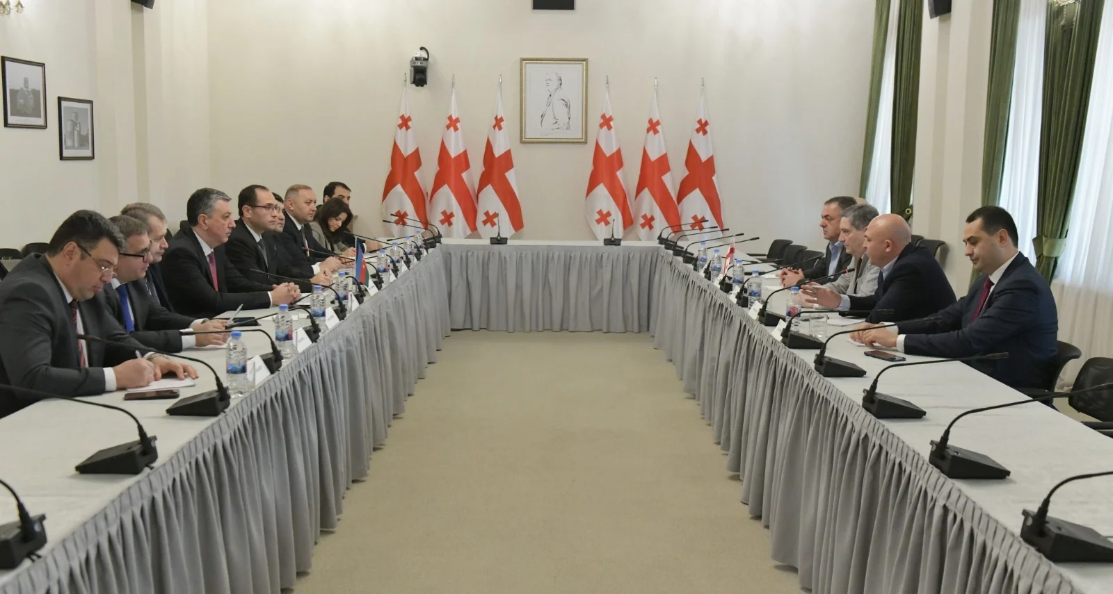 Nazir Məcnun Məmmədov Gürcüstanın təhsil, elm və gənclər naziri Givi Mikanadze və parlamentin aqrar komitəsinin sədri Gela Samxarauli ilə görüşüb