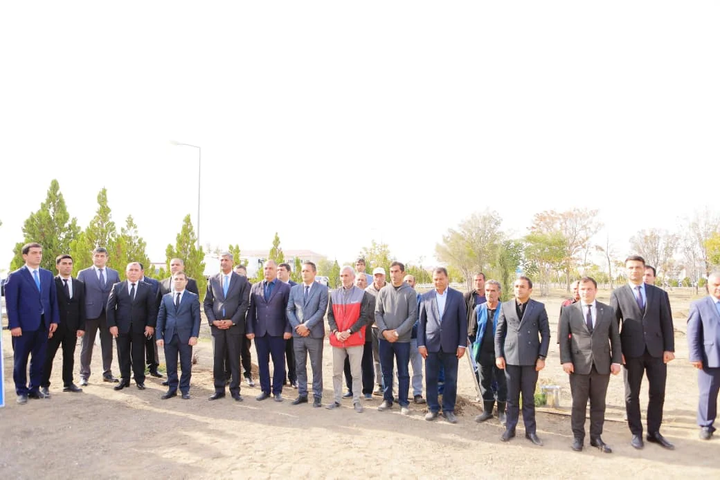 Naxçıvan Şəhər İcra Hakimiyyətinin təşkilatçılığı ilə “Konstitusiya və Suverenlik İli” çərçivəsində “Zəfər Günü”nün 5-ci ildönümü münasibətilə ağacəkmə aksiyası keçirilib