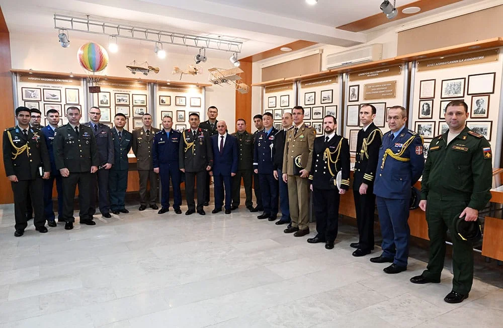 Hərbi attaşelər Milli Aviasiya Akademiyasını ziyarət ediblər