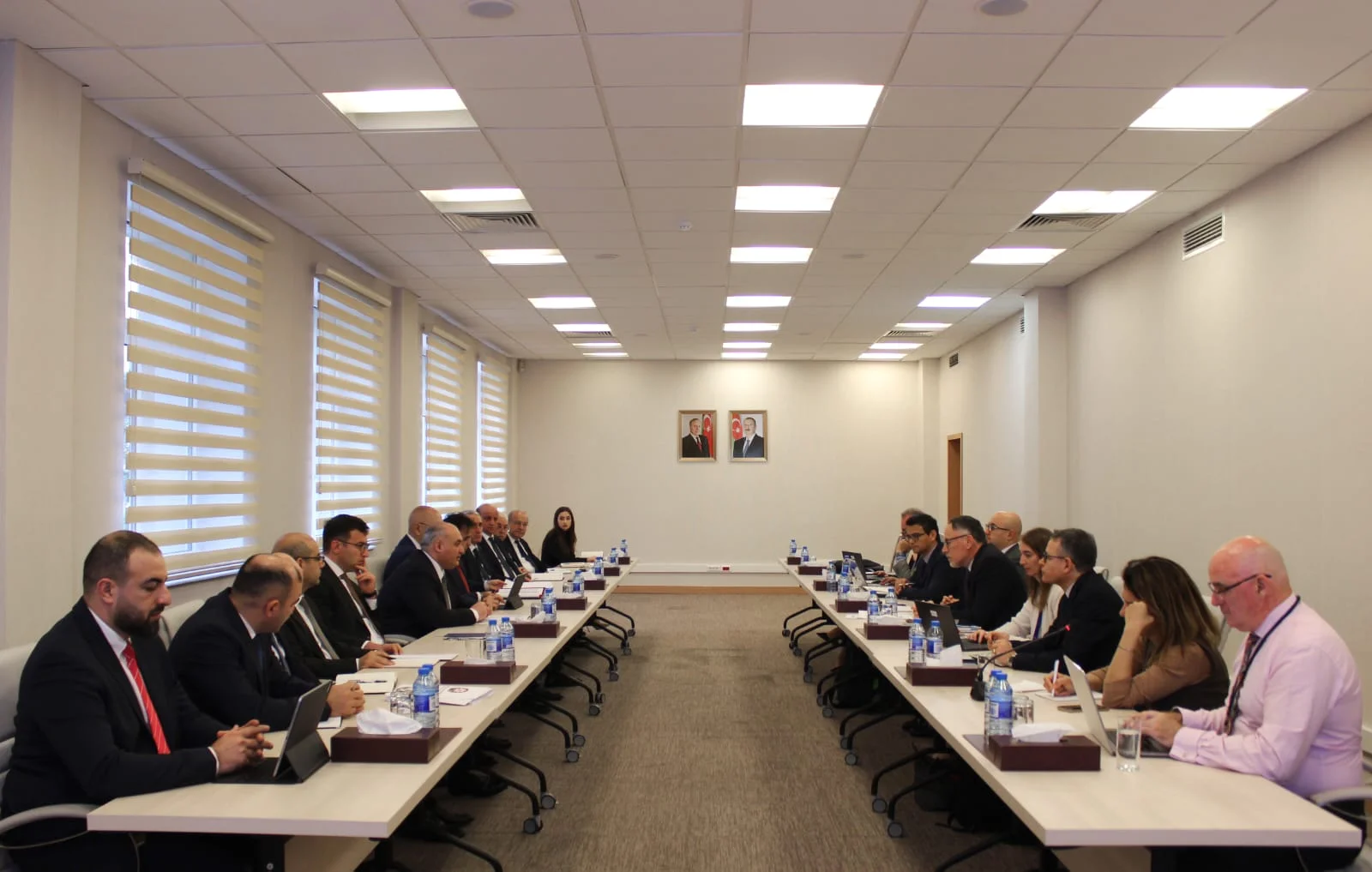 Maliyyə Nazirliyində Dünya Bankı ilə dövlət maliyyə idarəçiliyinin rəqəmsallaşdırılması istiqamətində əməkdaşlıq müzakirə edilib