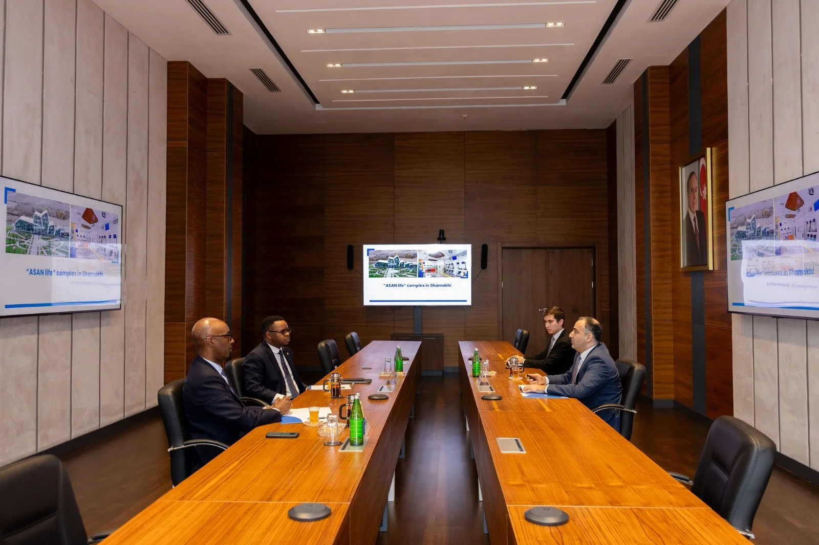 Ruandanın və Zimbabvenin yüksəksəviyyəli rəsmiləri "ASAN xidmət"də