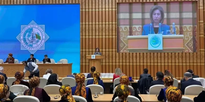 Bahar Muradova Türkmənistanda keçirilən beynəlxalq konfransda çıxış edib