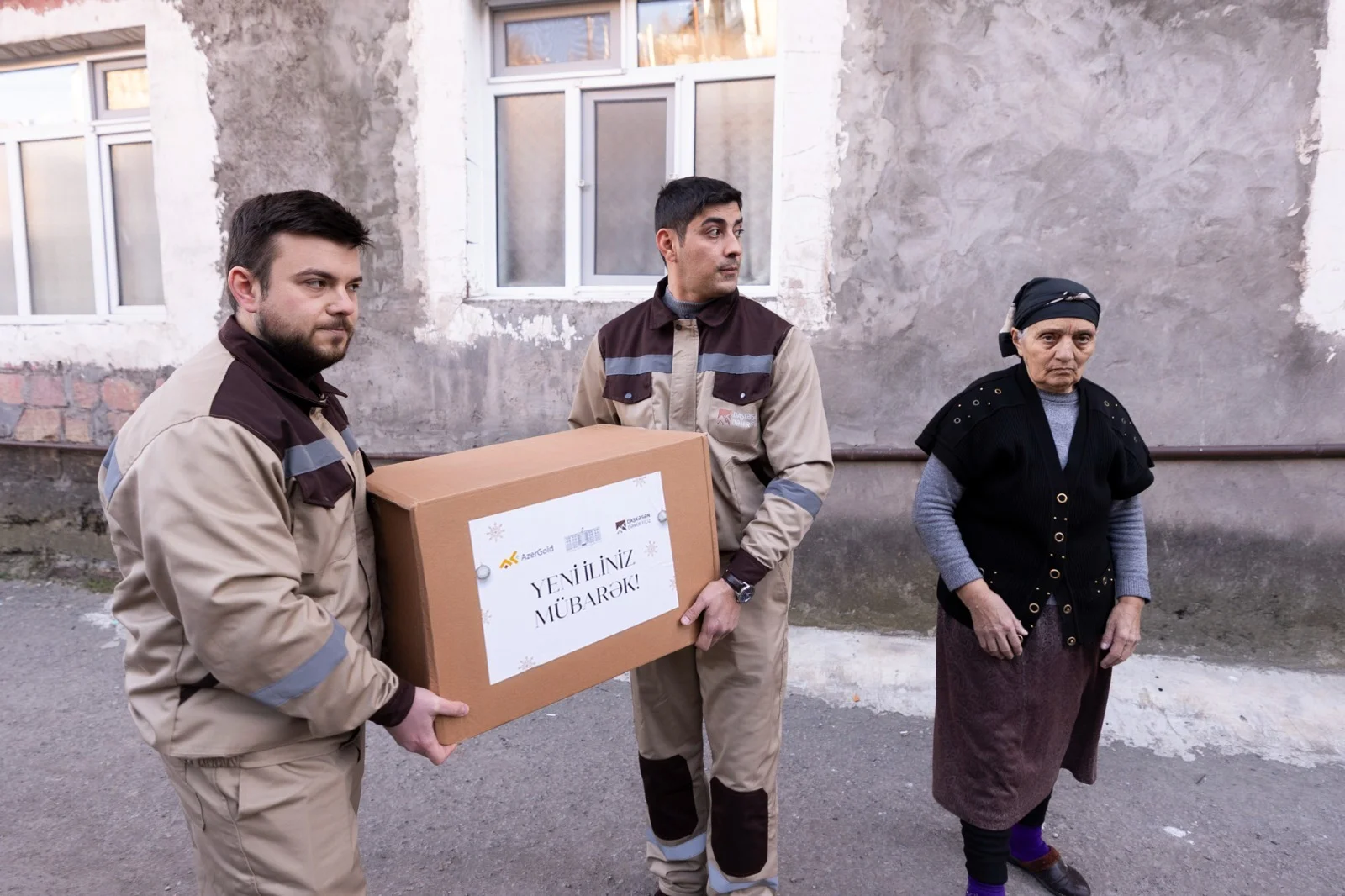 Daşkəsəndə şəhid ailələrinə bayram sovqatları təqdim edilib