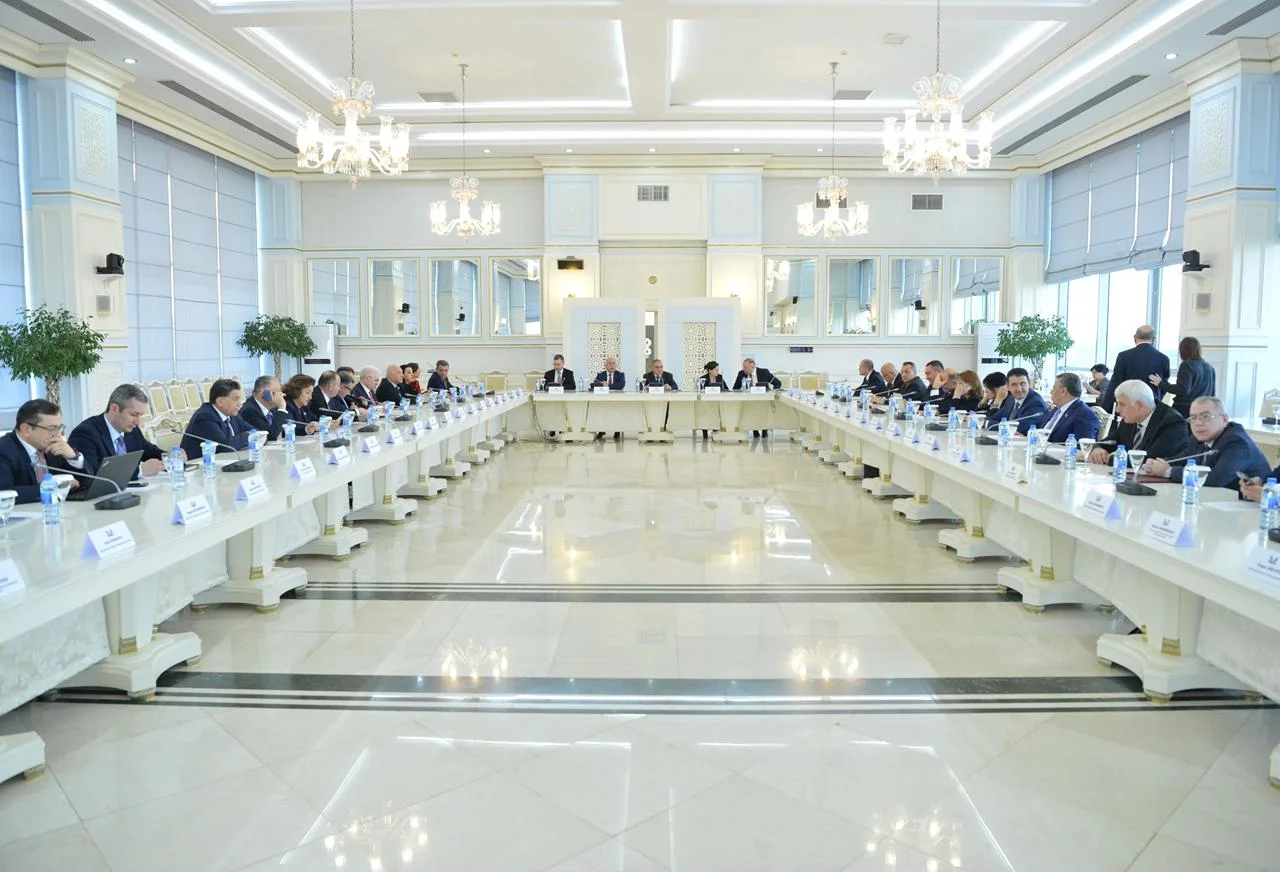 Milli Məclisdə “İxtisaslı kadr hazırlığı aqrar sektorun inkişafının əsasıdır” mövzusunda ictimai dinləmə keçirilib