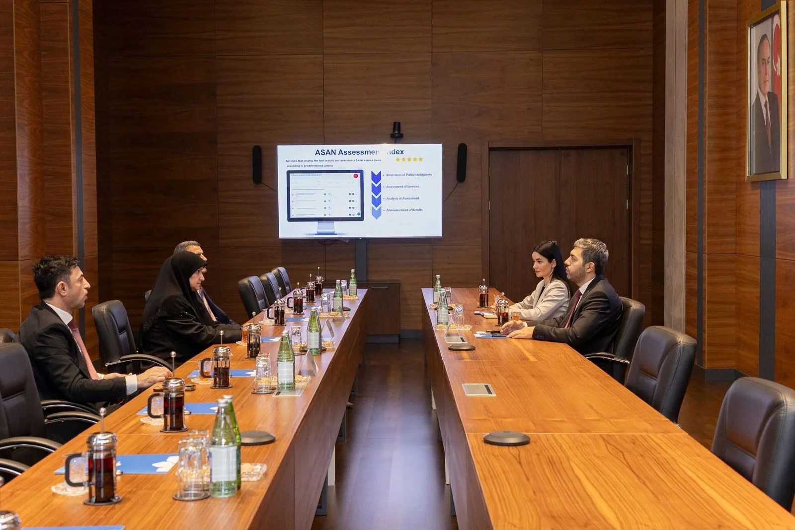 İraqın rabitə naziri “ASAN xidmət”də