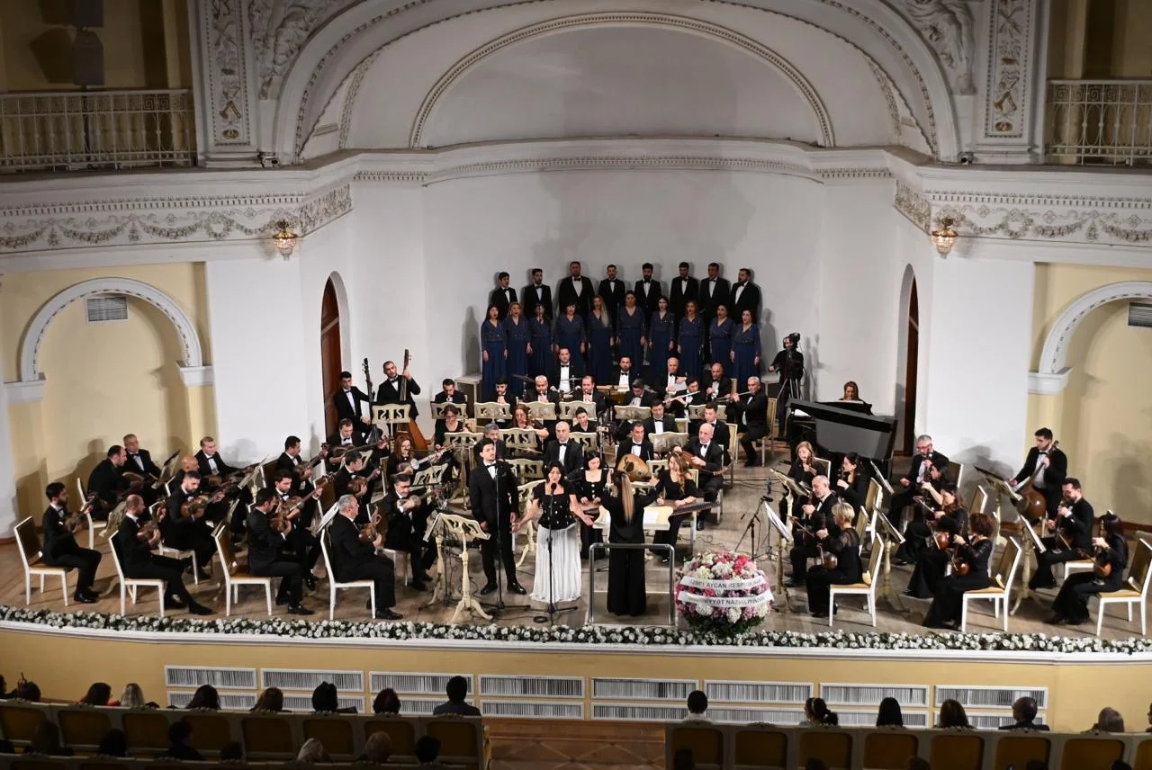 Filarmoniyada Xalq şairi Fikrət Qocanın 90 illiyinə həsr olunan konsert keçirilib