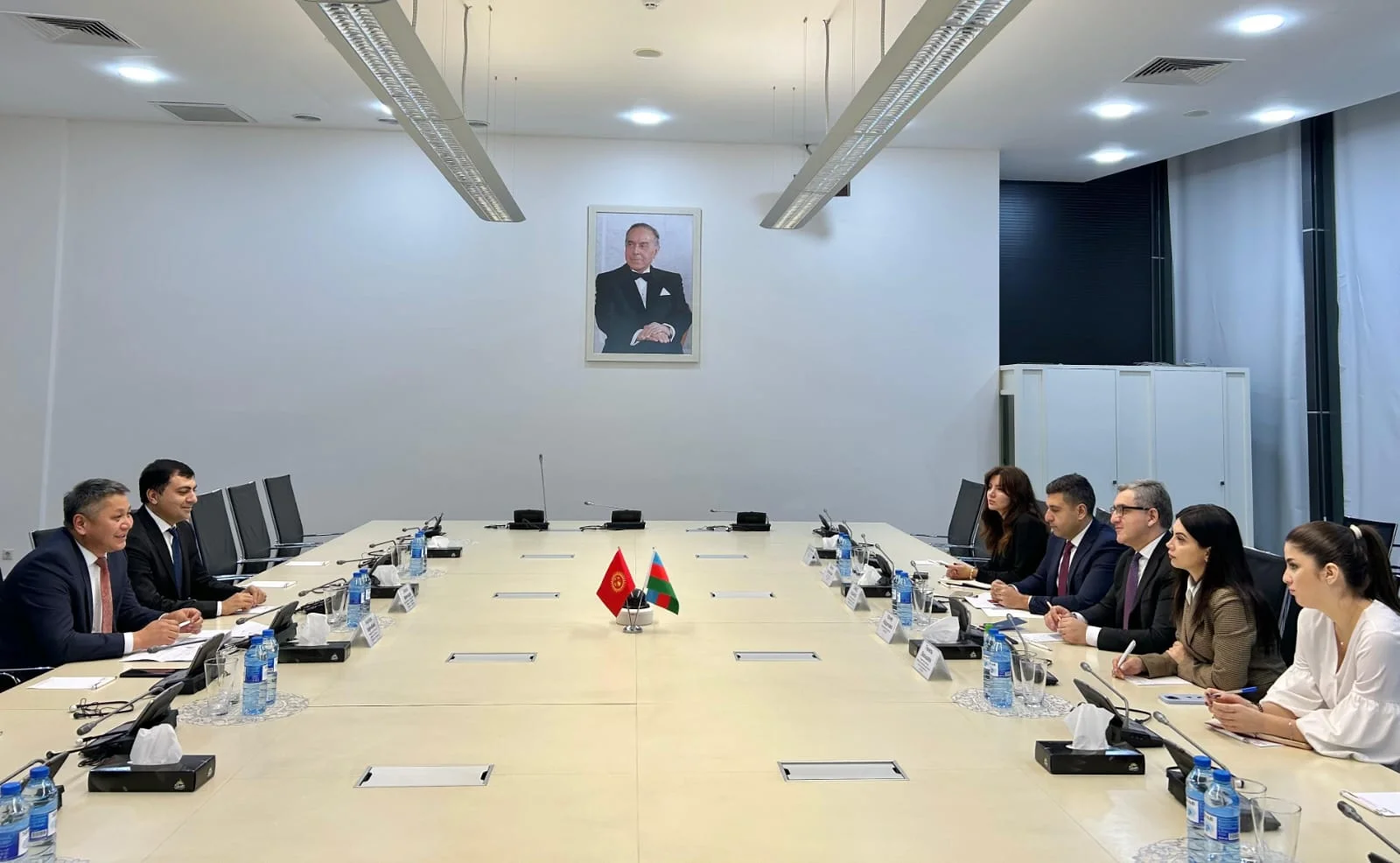 Qırğızıstan-Azərbaycan İşgüzar Şurasının yaradılmasına dair memorandum imzalanıb