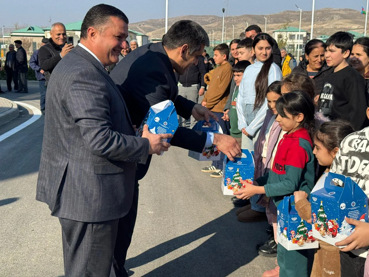 Məmmədbəyli kəndində daha 29 ailəyə evlərinin açarları təqdim olunub