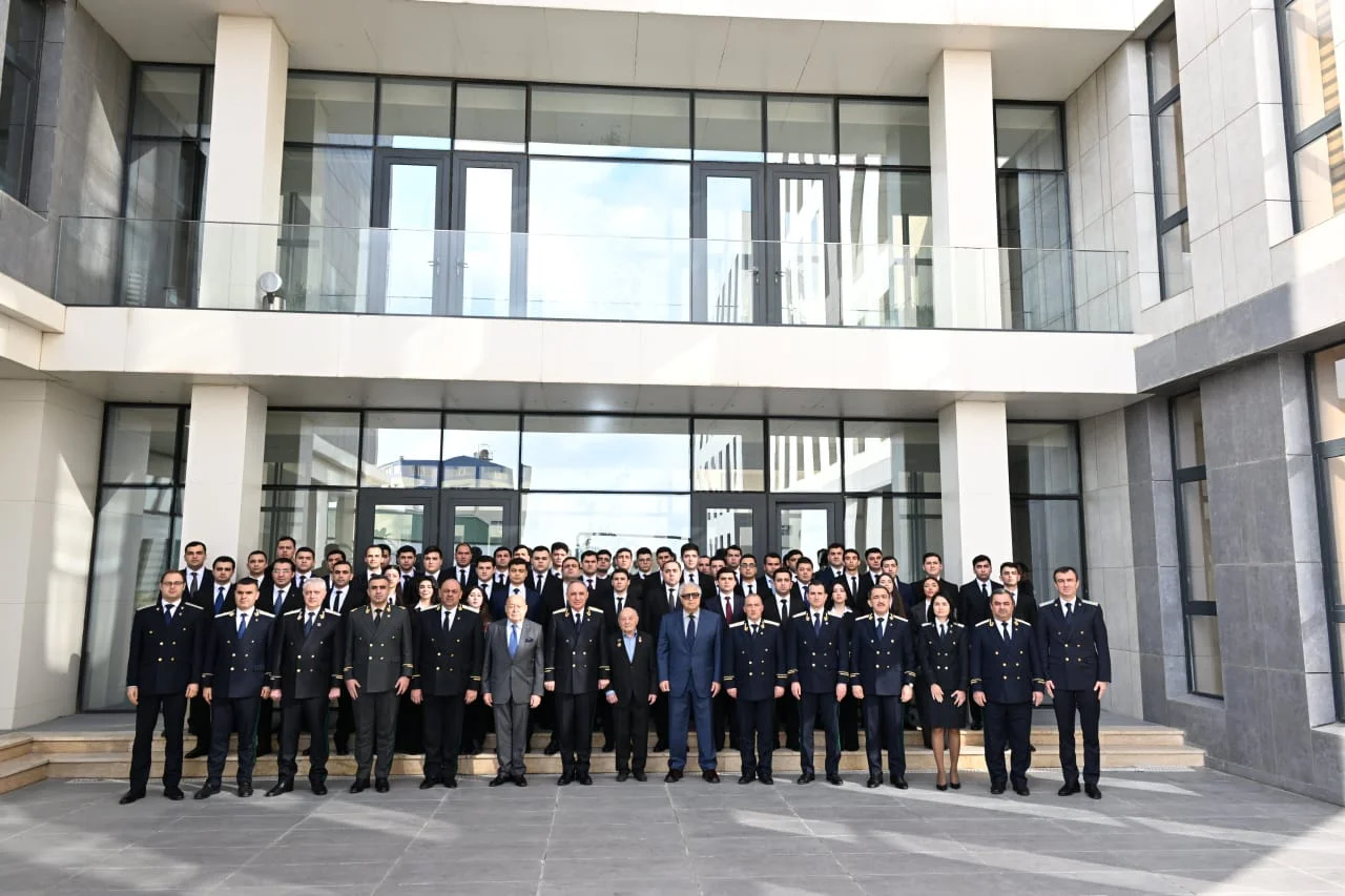 Prokurorluq orqanlarında qulluğa yeni qəbul edilmiş gənc hüquqşünasların andiçmə mərasimi keçirilib