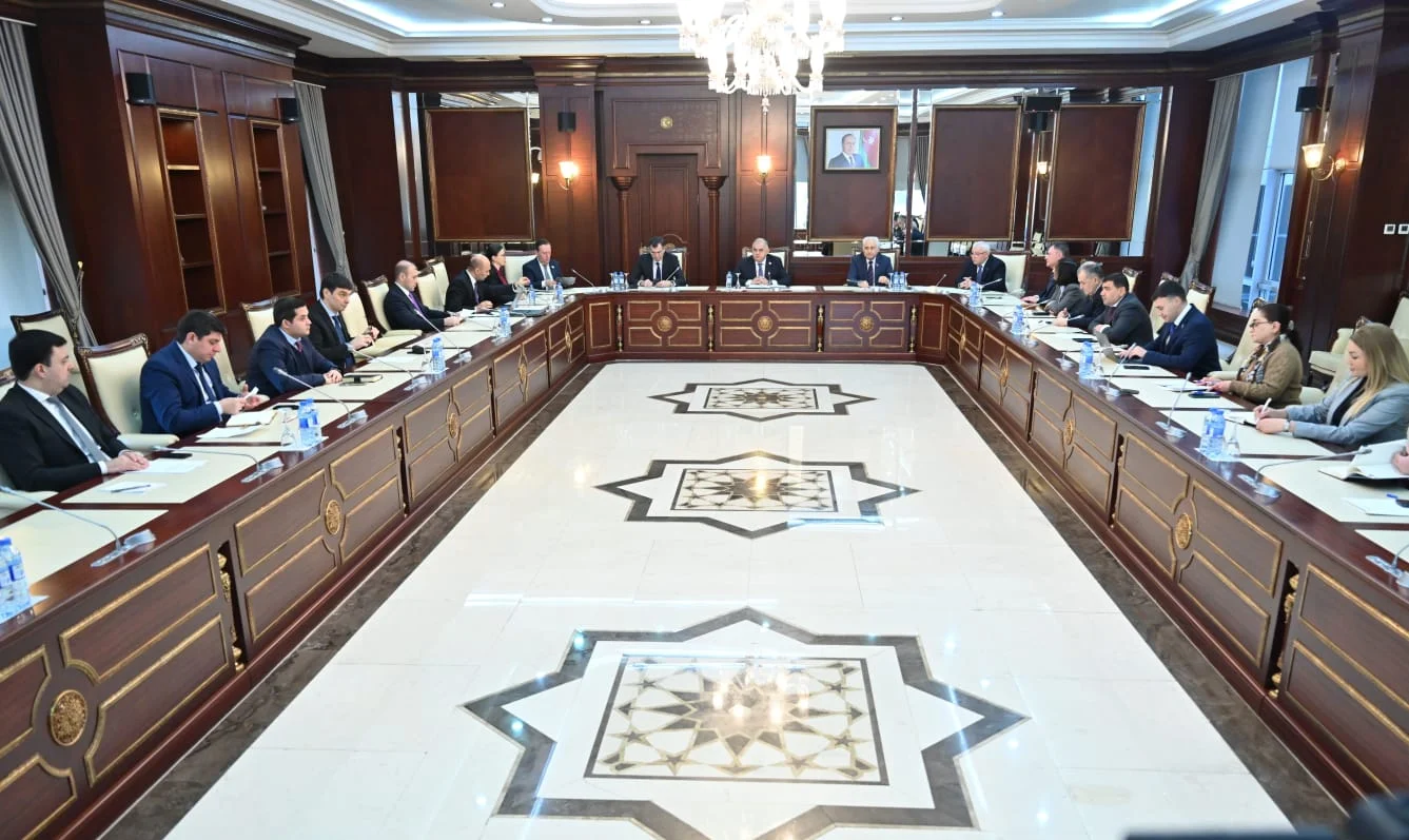 Müdafiə, təhlükəsizlik və korrupsiya ilə mübarizə komitəsinin iclasında