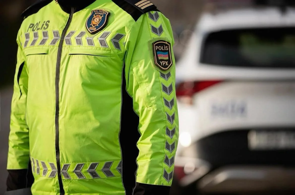 Sürücülər arxa duman fənərlərindən nə zaman istifadə edə bilər? - Real qayda pozuntusu əsasında profilaktik tədbir