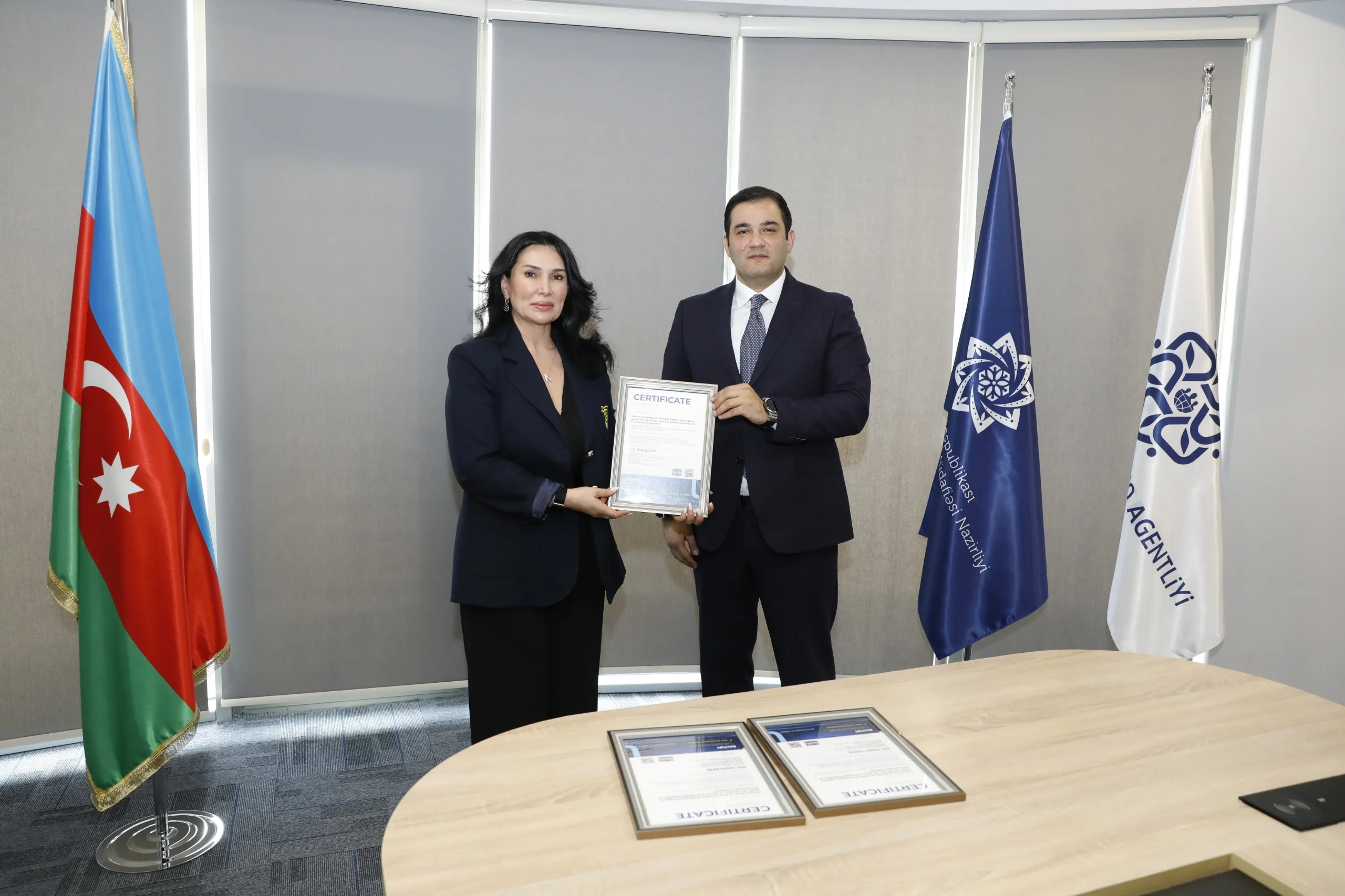 Dövlət Məşğulluq Agentliyinin Mərkəzi Karyera filialına beynəlxalq ISO sertifikatları təqdim edilib