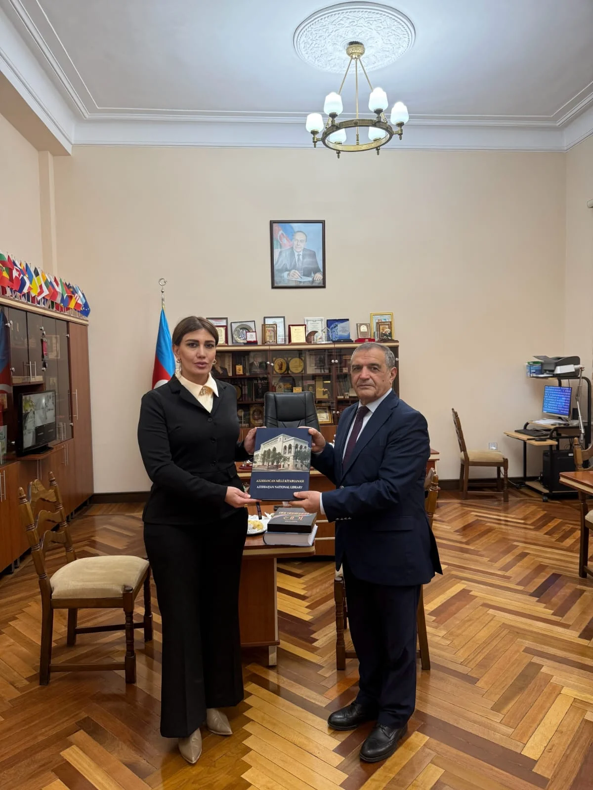 Milli Kitabxanada “Şərq qapısı” qəzetinin baş redaktoru ilə görüş keçirilib