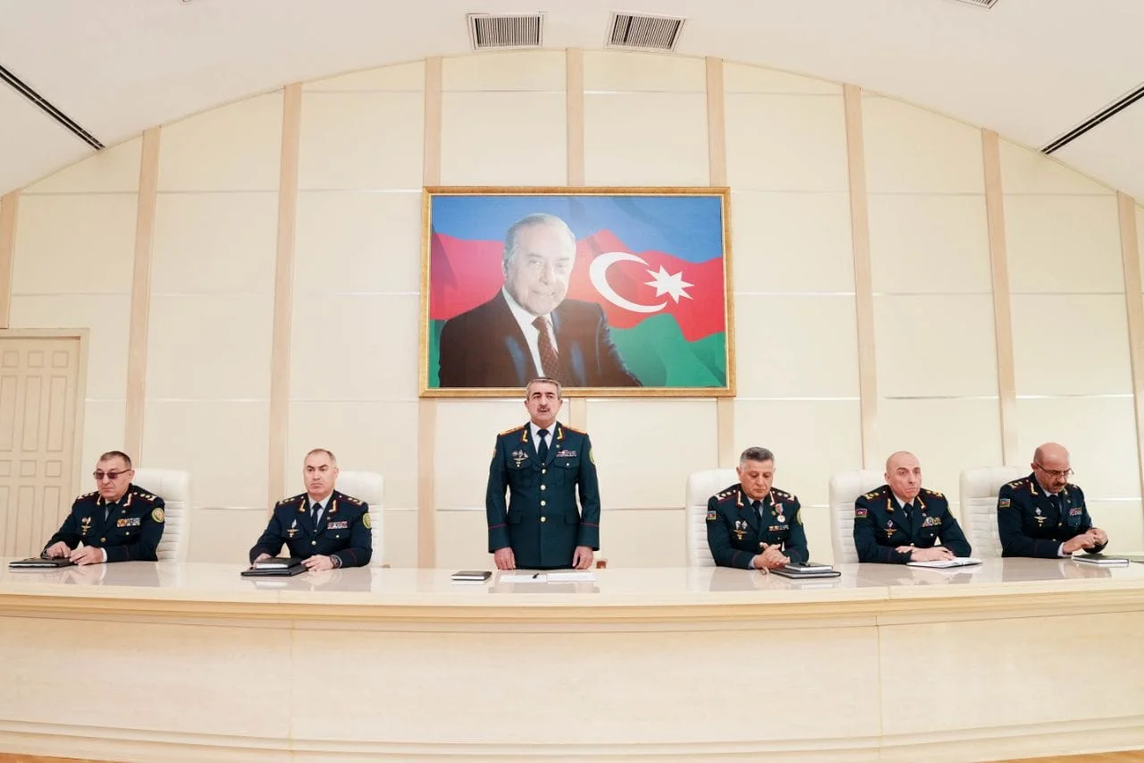 2025-ci ilin xidməti-döyüş fəaliyyətinin yekunlarına dair hesabat müşavirəsi keçirilmişdir