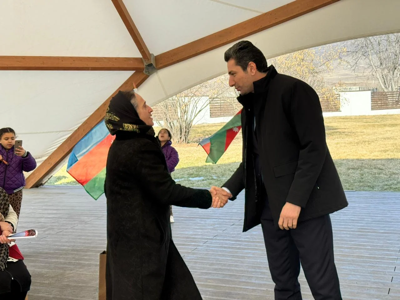 Xankəndi, Xocalı və Ağdərəyə yola salınan köç karvanları çatıb