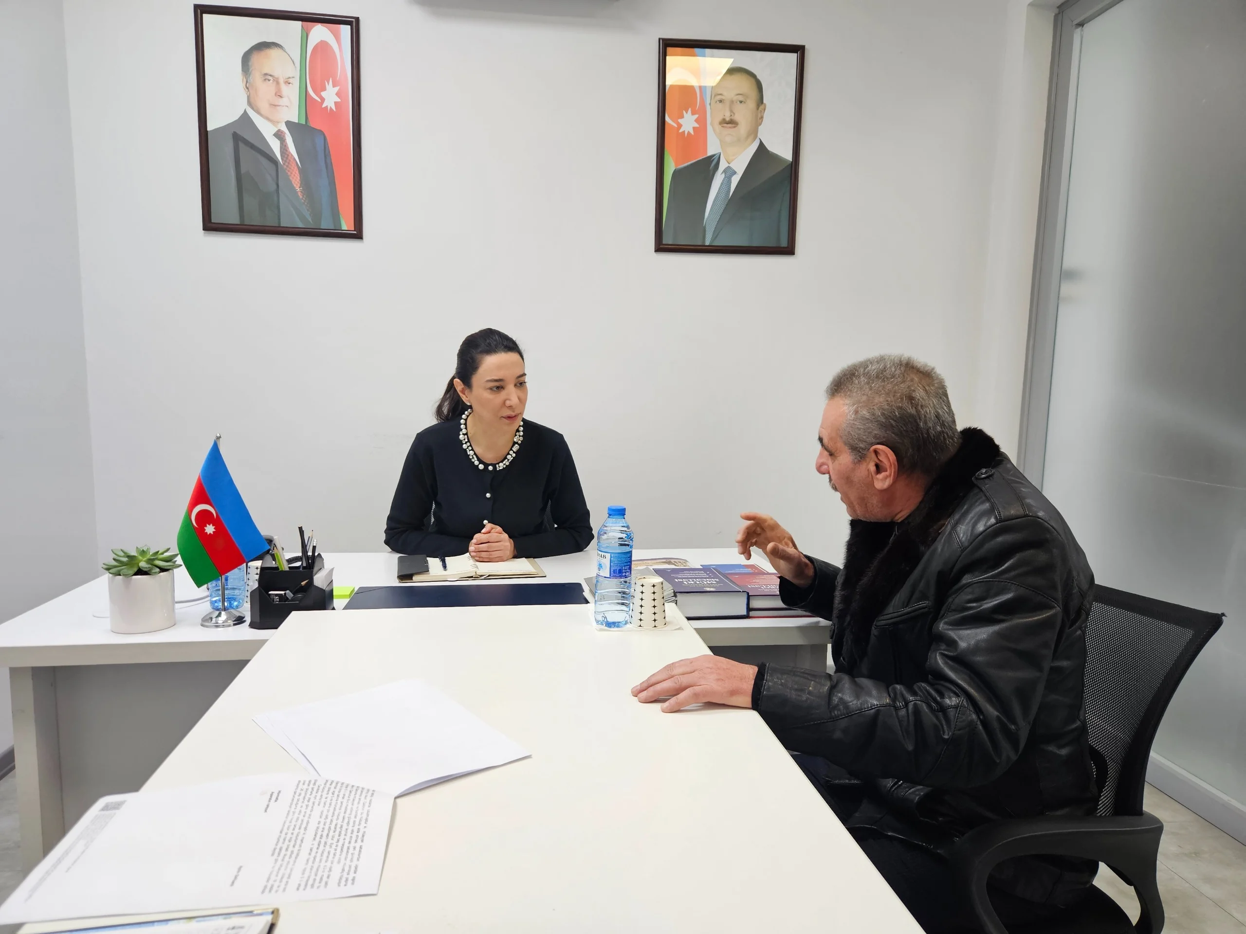 Ombudsman Səbinə Əliyeva vətəndaşları qəbul edib