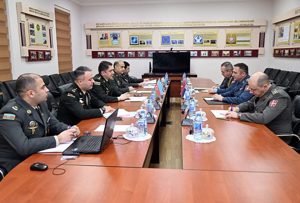 Azərbaycan və Serbiya arasında “İkitərəfli hərbi əməkdaşlıq danışıqları” keçirilib