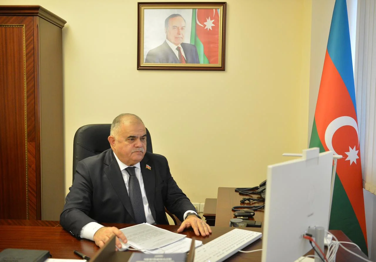 Müdafiə, təhlükəsizlik və korrupsiya ilə mübarizə komitəsinin iclasında