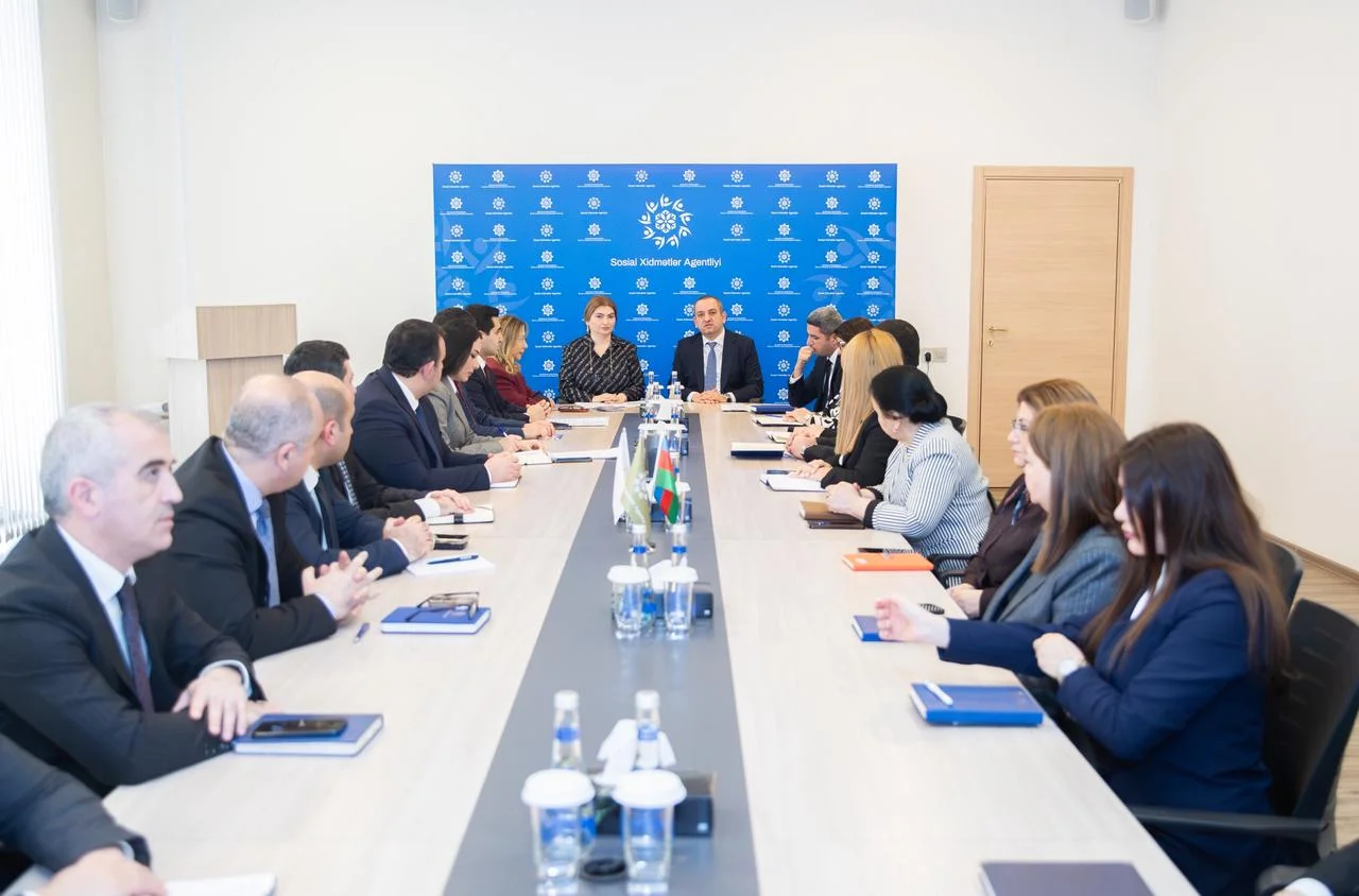 ƏƏSMN tabeliyində Sosial Xidmətlər Agentliyinin vəzifəli şəxsləri üçün “İnformasiya əldə etmək hüququnun müdafiəsi” mövzusunda növbəti təlim keçirilib