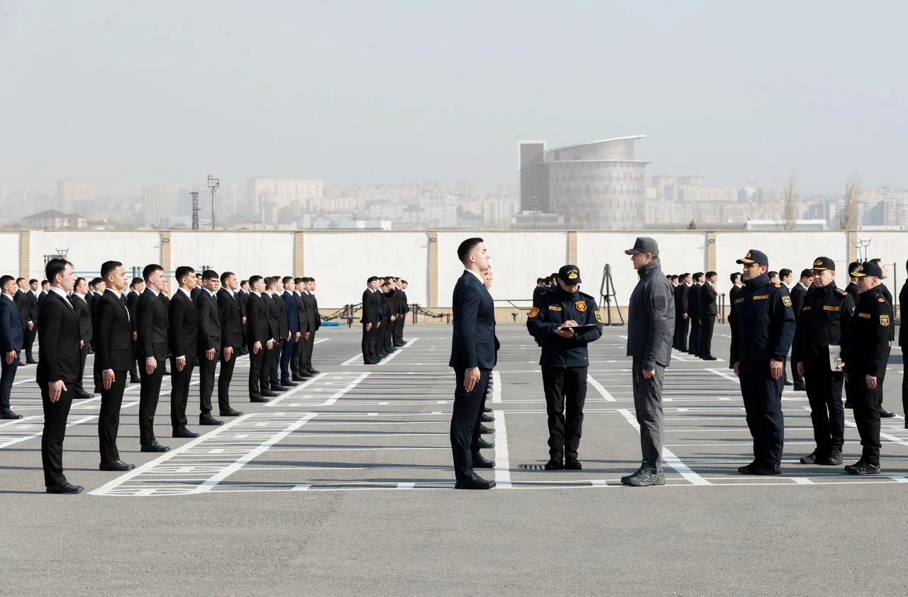 Daxili işlər naziri gənclərin sırasından seçim edib