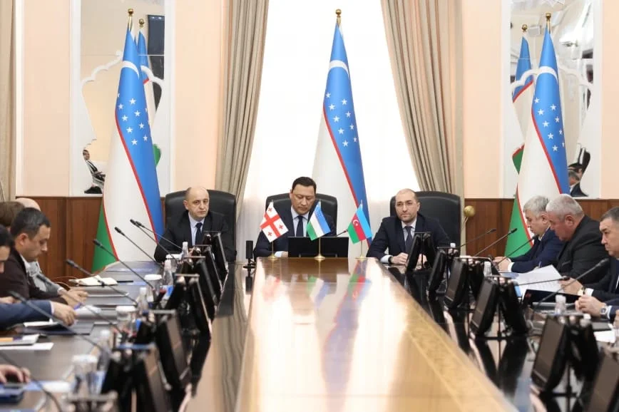 Özbəkistanlı yükgöndərənlərlə Orta Dəhliz üzrə daşımaların artırılması imkanları müzakirə olunub