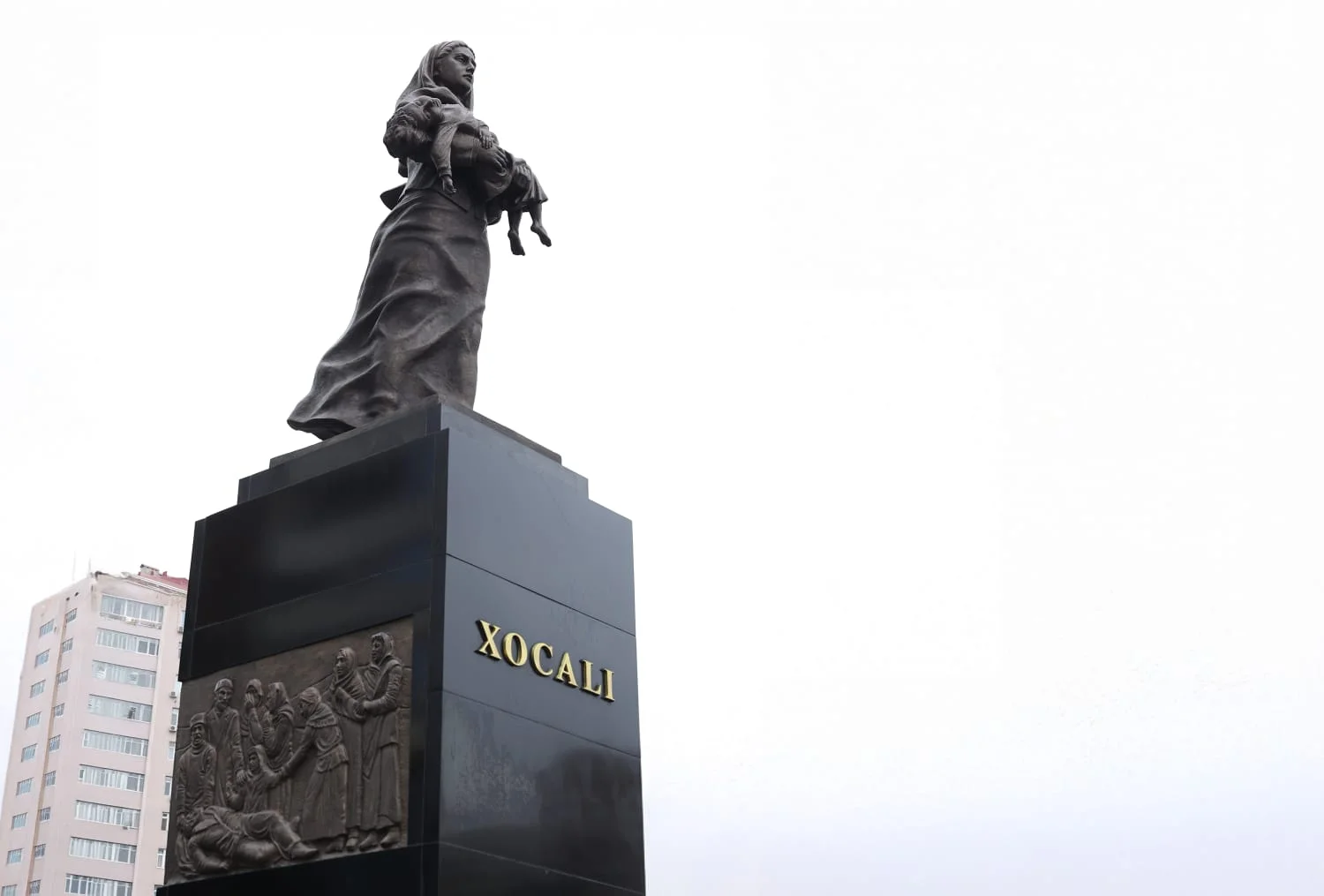 Xocalı faciəsi qurbanlarının əziz xatirəsi ehtiramla yad olunub