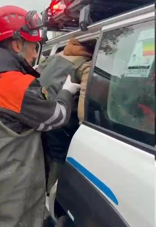 Su basmış ərazilərdən 20-si azyaşlı olmaqla 84 nəfər təxliyə edilib (VİDEO, FOTO)