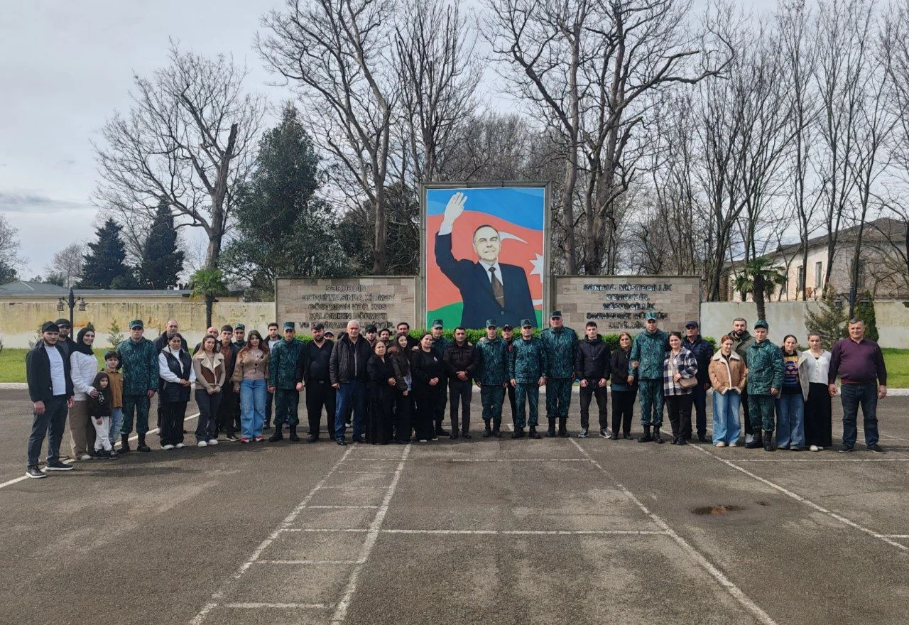 Hərbi hissələrdə “Açıq qapı” günü keçirilmişdir