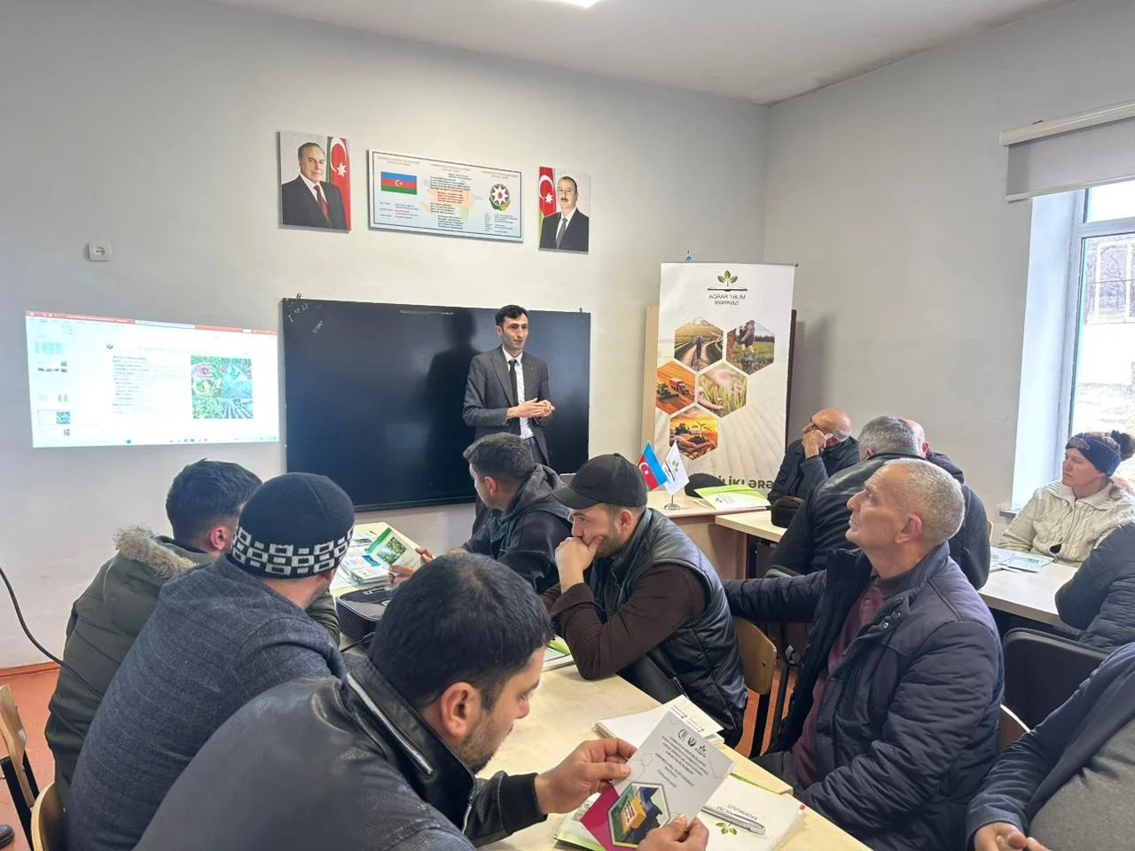 Ağdərədə kənd sakinlərinin aqrar bilik və bacarıqlarının artırılmasına yönəlmiş təlim proqramı uğurla yekunlaşıb