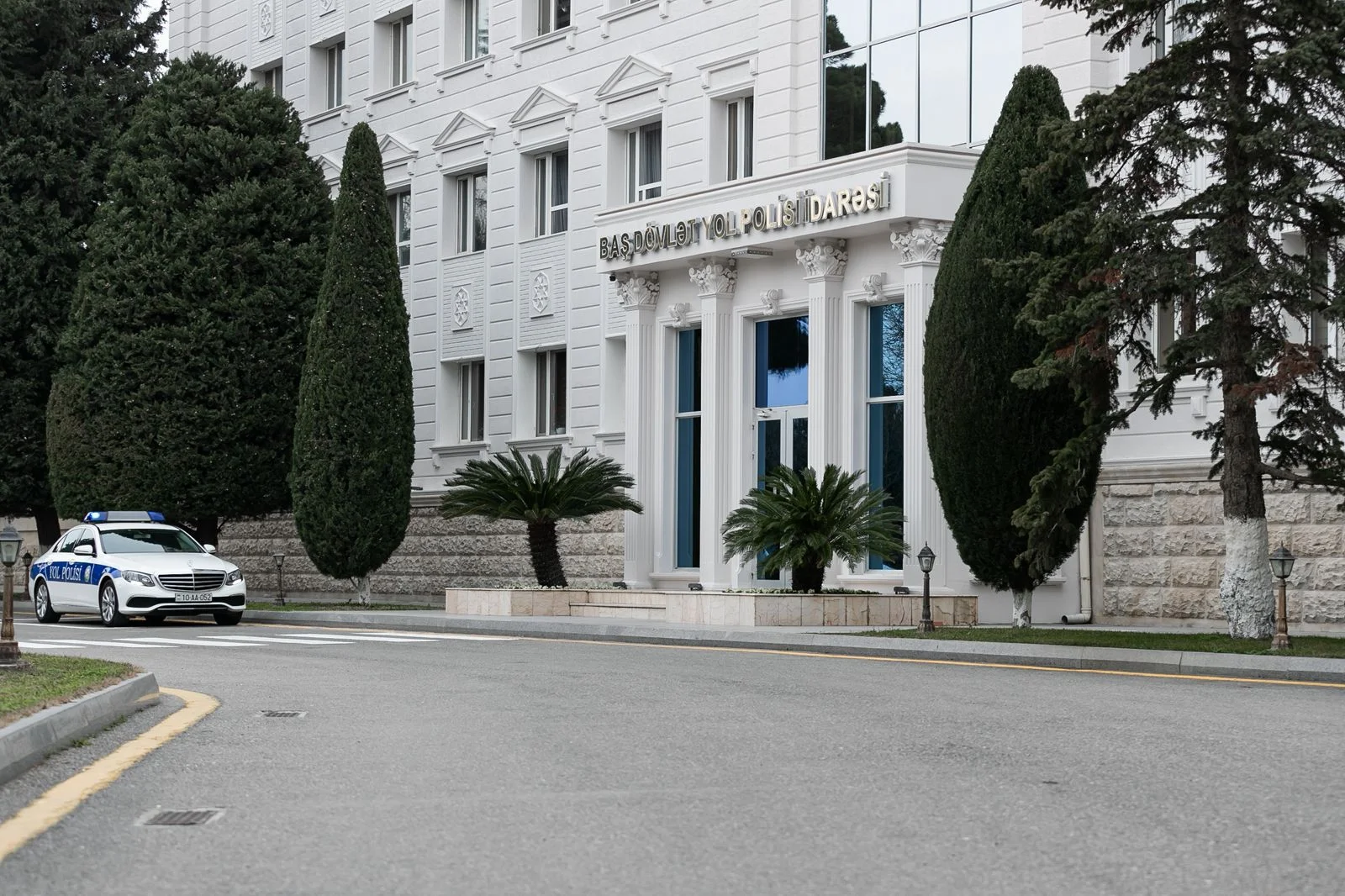 Baş Dövlət Yol Polisi İdarəsinin qeyri-iş günlərində xidmətin təşkili ilə bağlı əhaliyə  MÜRACİƏTİ