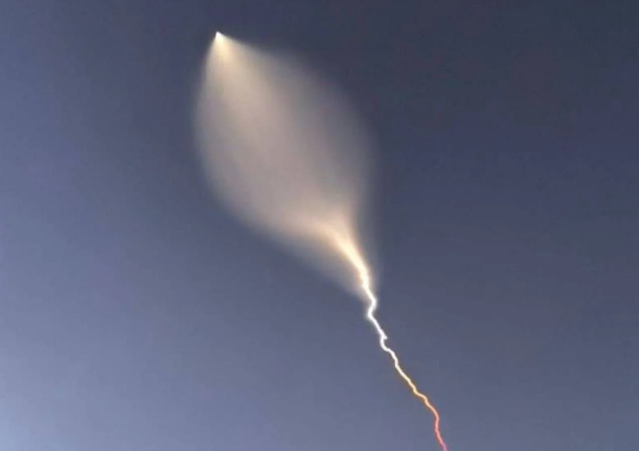 Türkiyənin hava məkanına yönəlmiş ballistik raket vuruldu