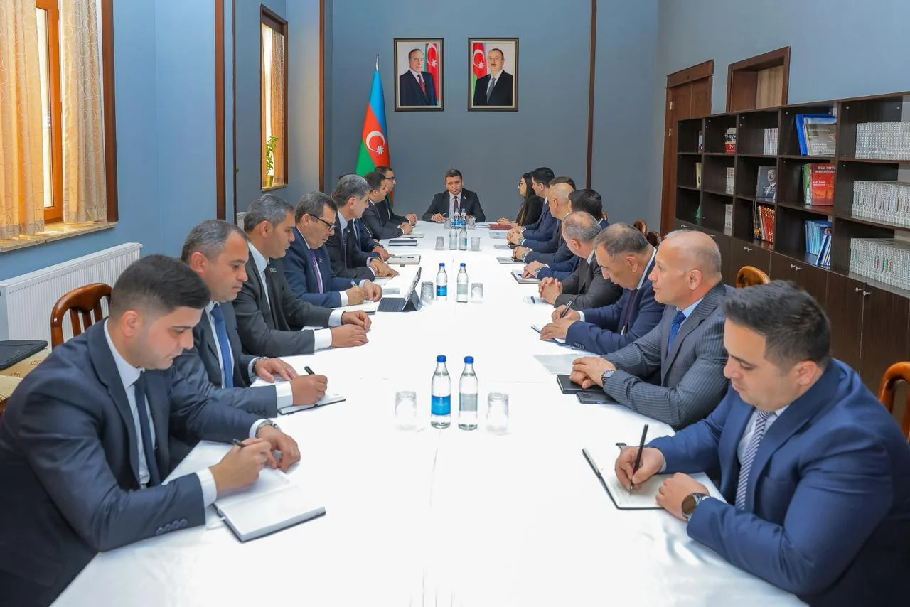 Ali Məclisin komitə iclasında Nazirlər Kabinetinin  hesabatı müzakirə olunub