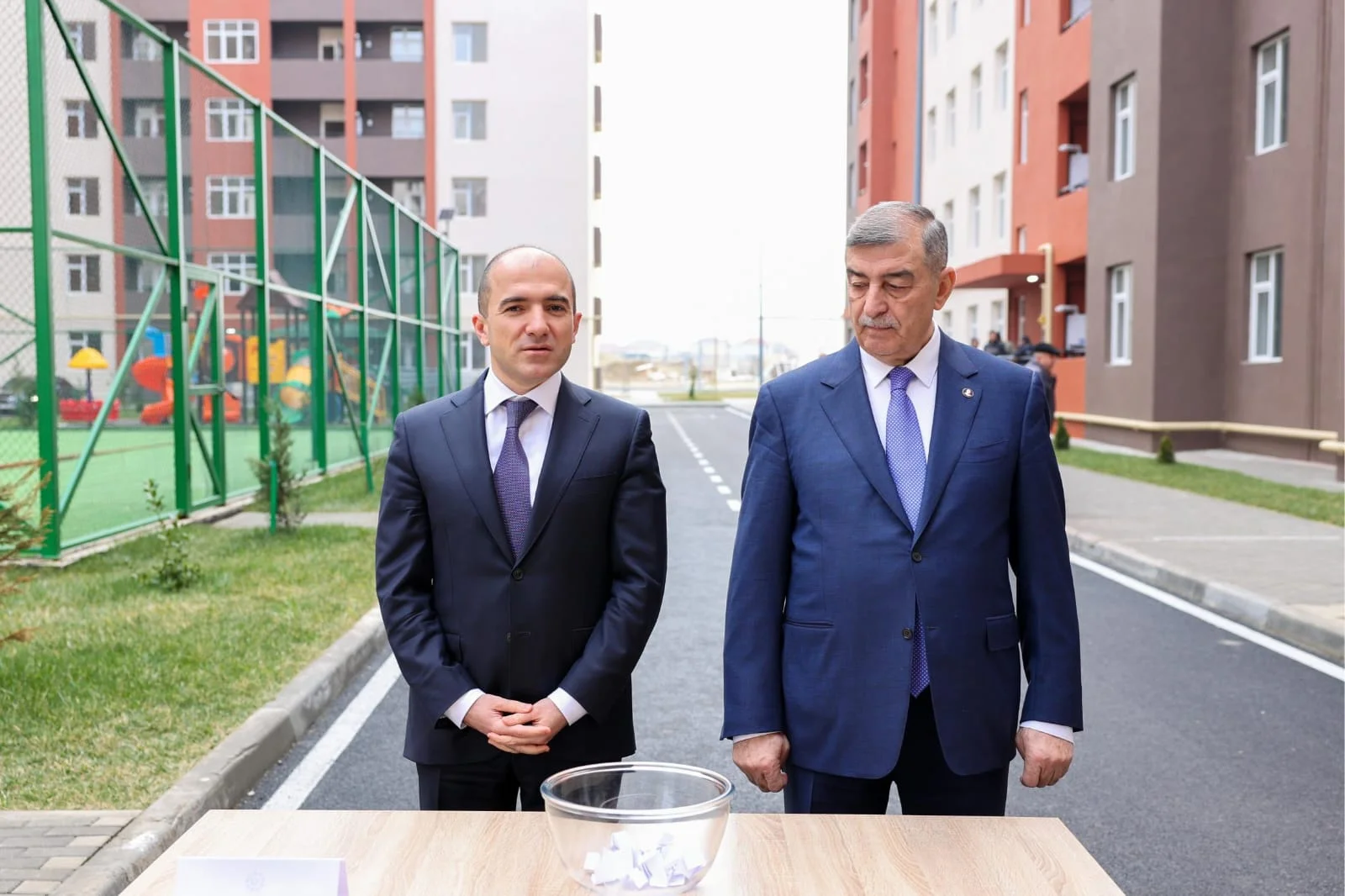 Şirvan şəhərində şəhid ailələrinə və müharibə ilə əlaqədar əlilliyi olan şəxslərə 35 mənzil verildi
