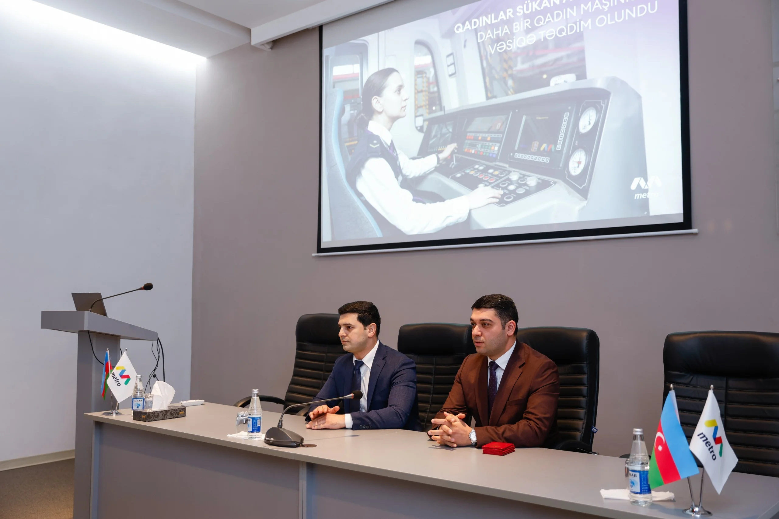 Daha bir qadın maşinist peşəsinə yiyələnib: Yeni kurslar davam etdirilir