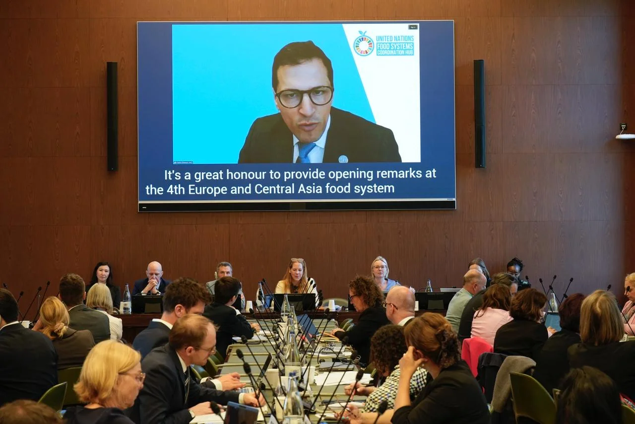 Cenevrədə Azərbaycanın aqrar sahədə rəqəmsallaşma, iqlimə dayanıqlılıq və fermer mərkəzli yanaşma üzrə təcrübəsi təqdim edilib