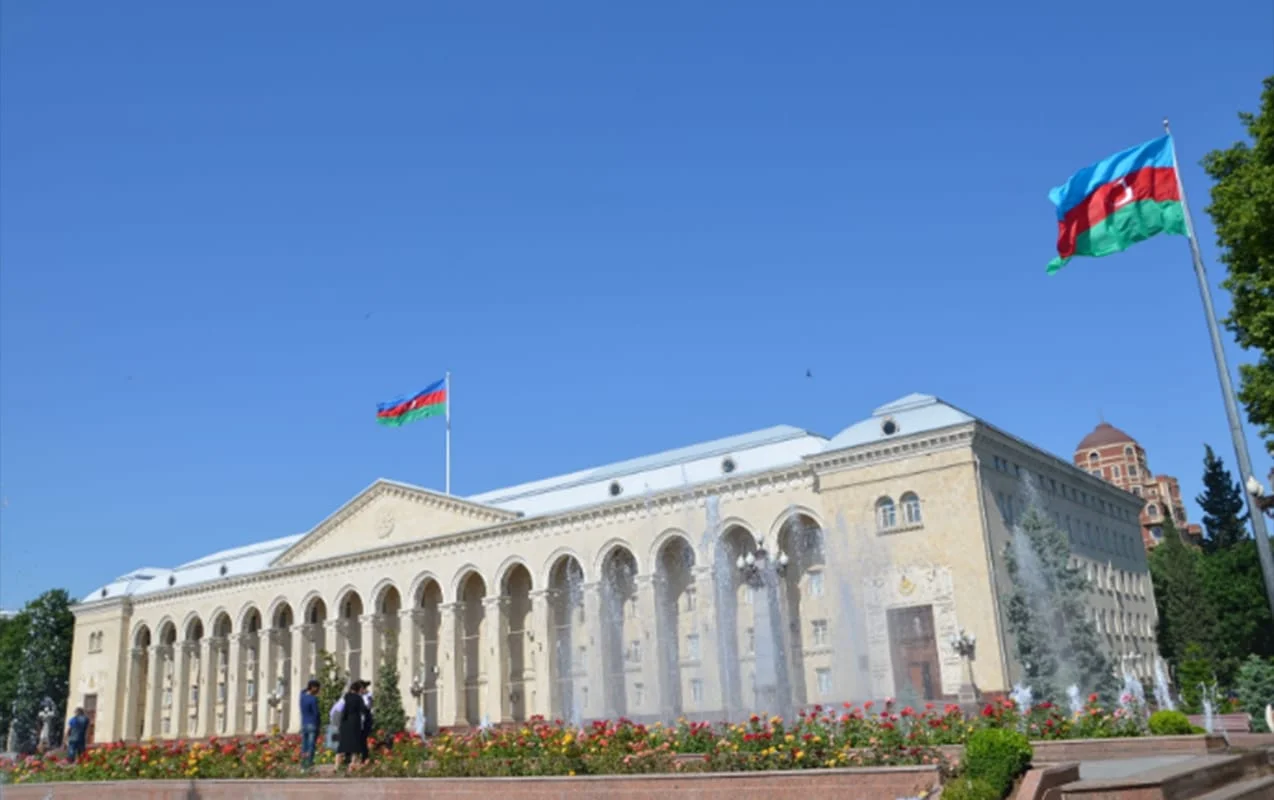 Prokurorluq Gəncə İcra Hakimiyyətində araşdırma aparır