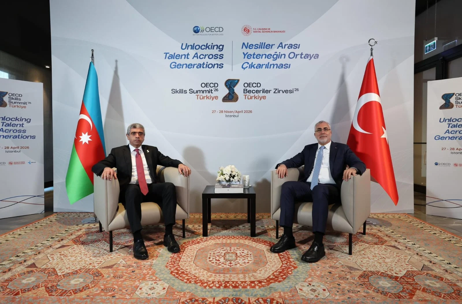 Bacarıqlar Sammiti çərçivəsində ikitərəfli görüşlər keçirilib