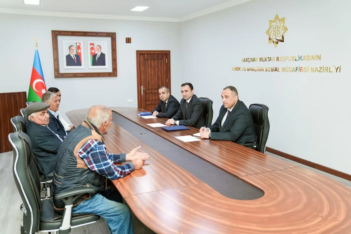 Çernobıl AES-də qəza ilə əlaqədar əlilliyi olan şəxslərə avtomobillər təqdim olunub